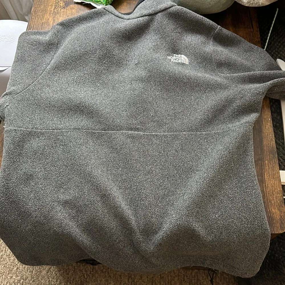 Quarter zip pullover - Picture 5 of 5